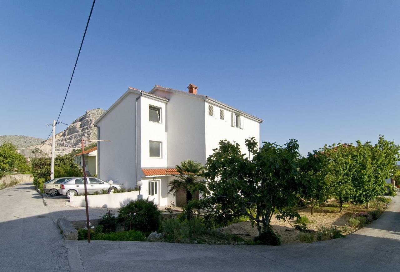 Apartment Mihanovic Žrnovnica エクステリア 写真