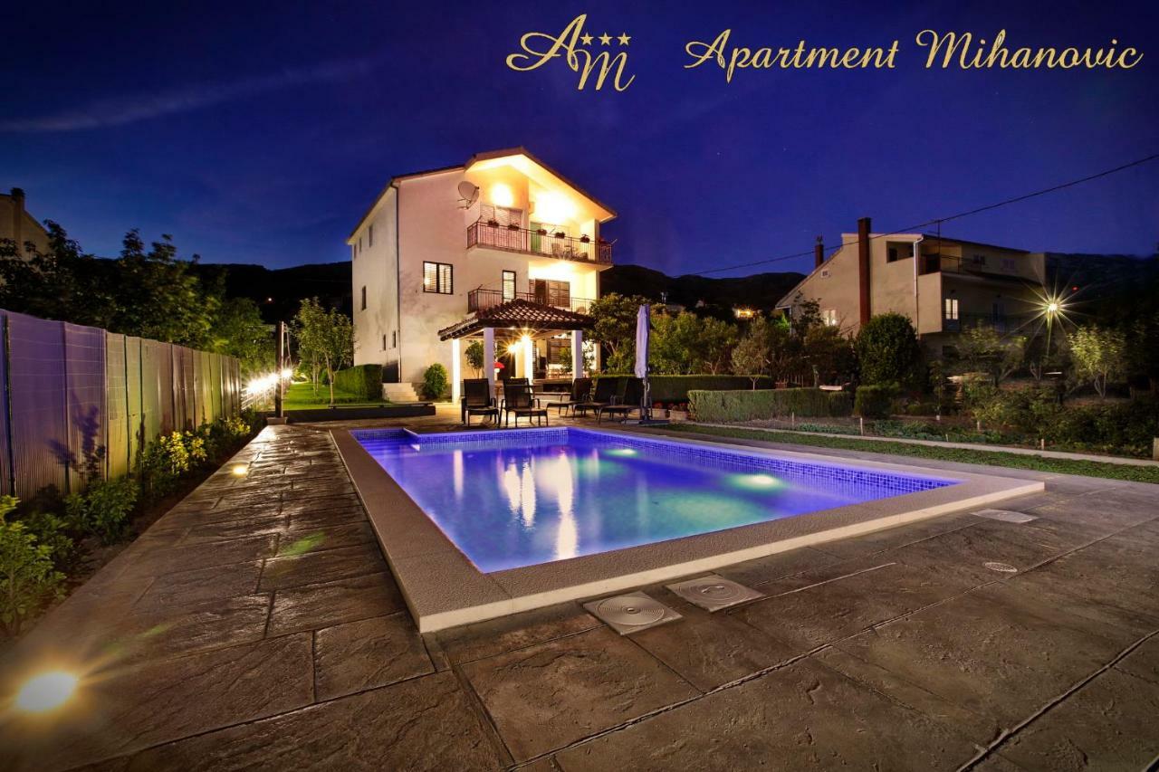 Apartment Mihanovic Žrnovnica エクステリア 写真